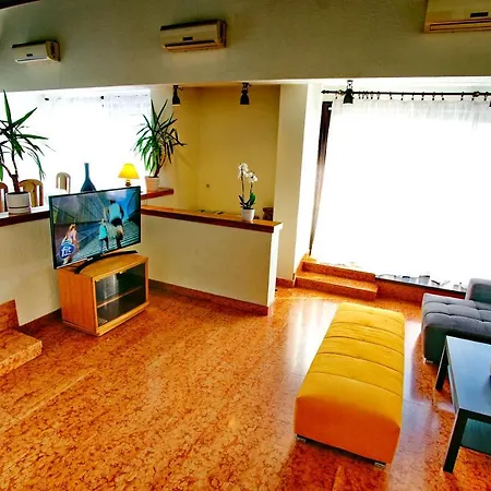 Amazing Sea Views House Apartment