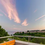 Apartment Amazing Sea Views House