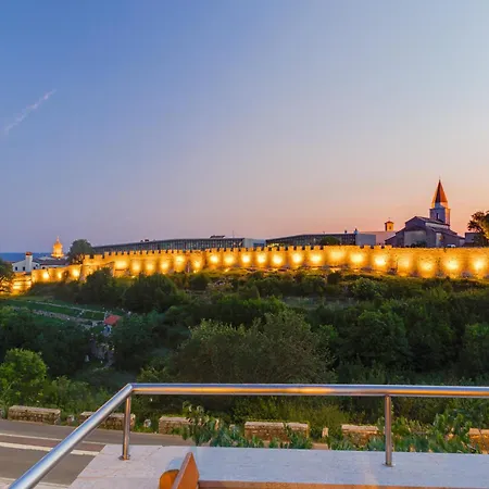 Amazing Sea Views House * 크르크